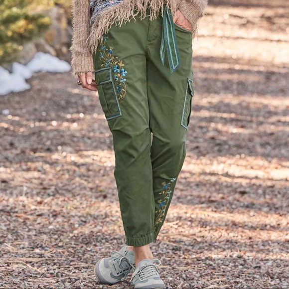 Sundance Denim - 🆕Sundance Willow Cargo Pant in LODENGREEN Size 10